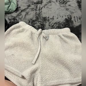 Sherpa shorts, size large
